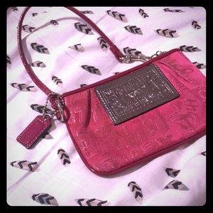 Coach wristlet poppy collection pink